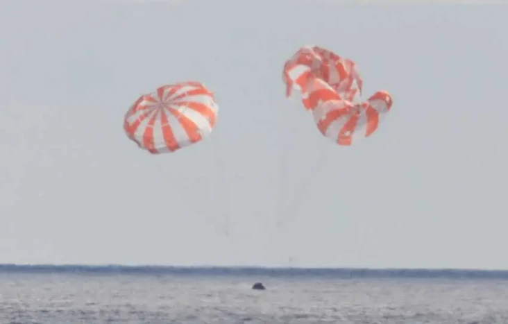 Kapsul Orion Tiba di...