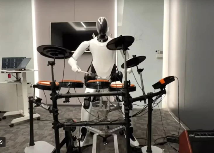 Xiaomi Pamerkan Robot...