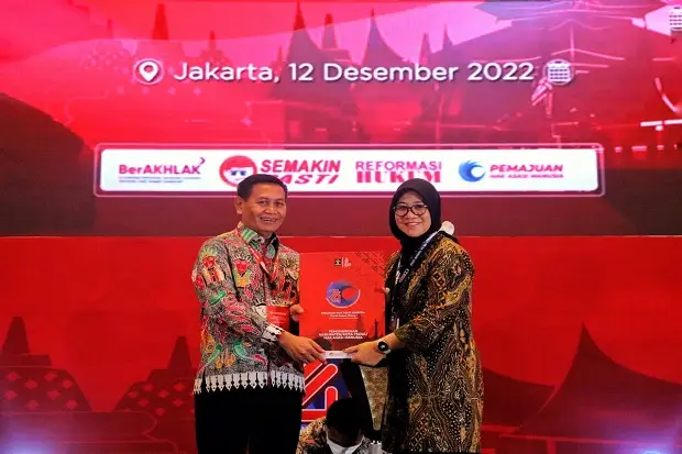 Pemkab Pasangkayu Kembali...