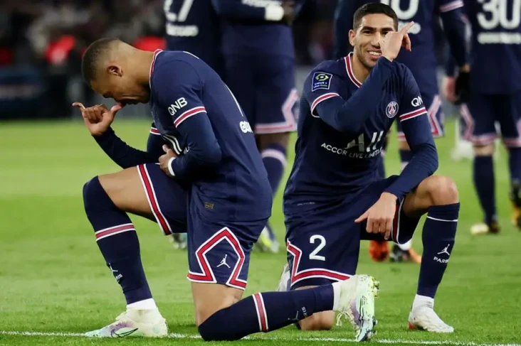 Duel Sesama PSG, Achraf...