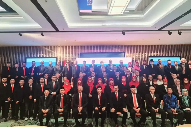 Guru Besar UI Prof Ali...