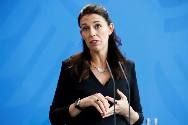Profil Jacinda Ardern,...