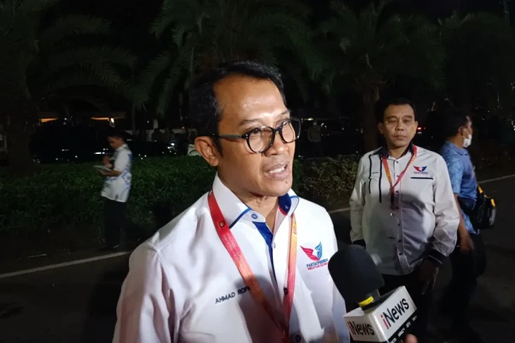 Sekjen Partai Perindo...