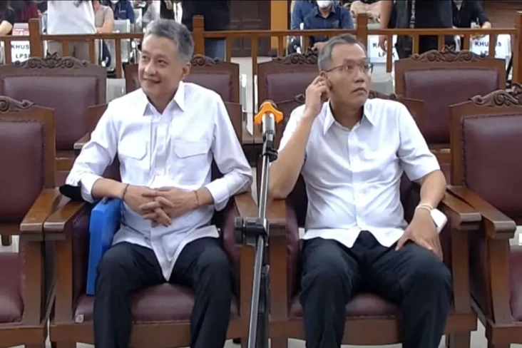 Sidang Hendra dan Agus...