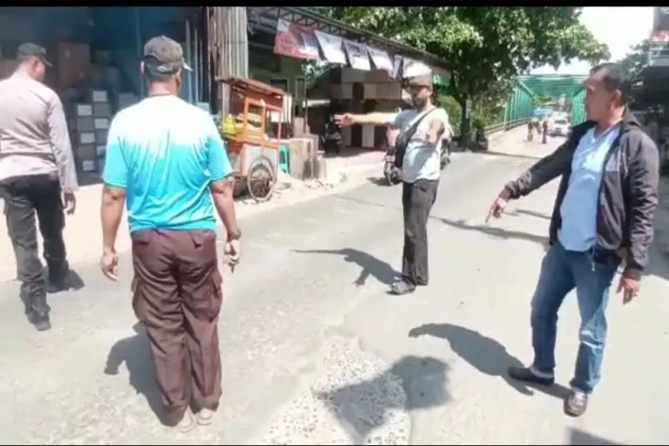 Begal Motor Bacok Korban...