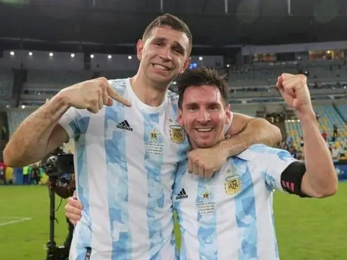 Lionel Messi Pensiun...