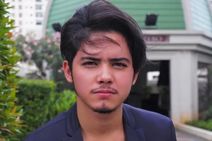Idap OCD Ekstrem, Aliando...