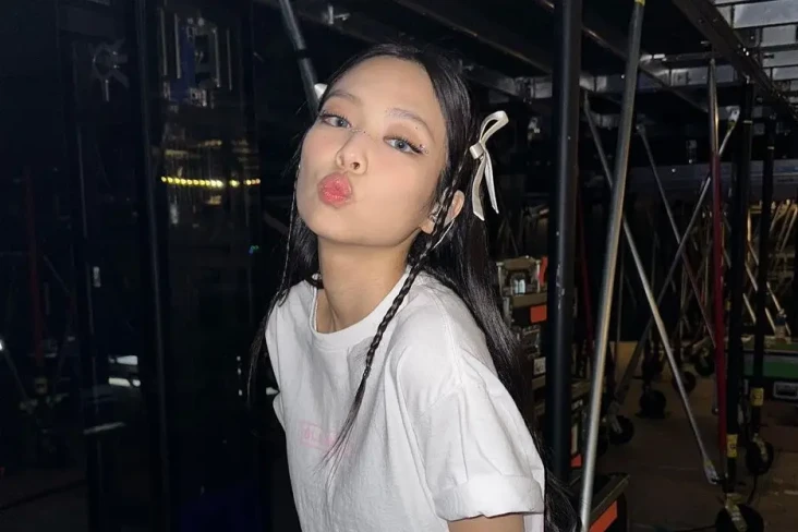 Jennie Blackpink Tampil...