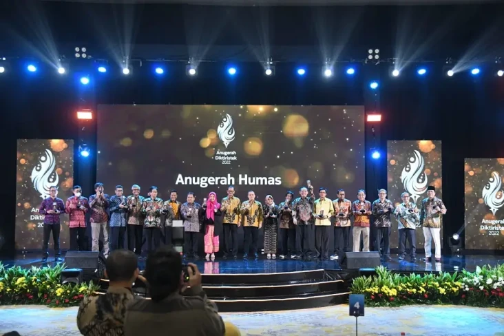 IPB University Borong...