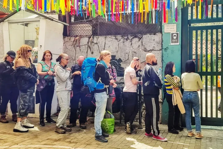 Aksi Protes Landa Peru,...