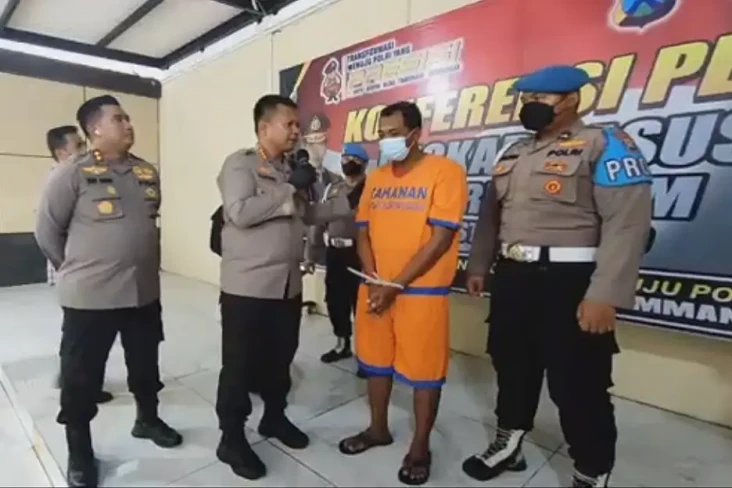 Tak Kuat Tahan Nafsu,...