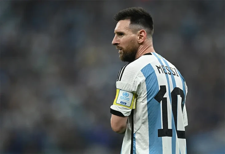 Messi Minta Kamar Tidur...