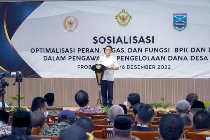 Anggota DPR Misbakhun...