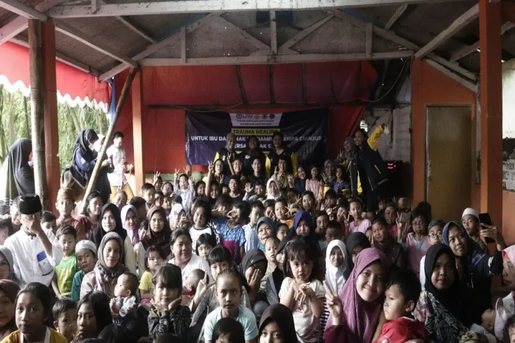 AMPI dan Kak Seto Berikan...