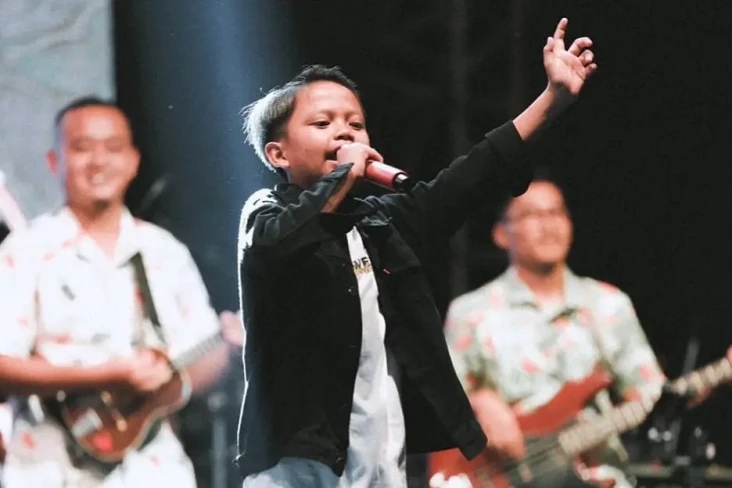 Viral Video Konser Farel...