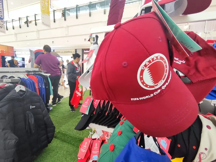Susahnya Mencari Merchandise...