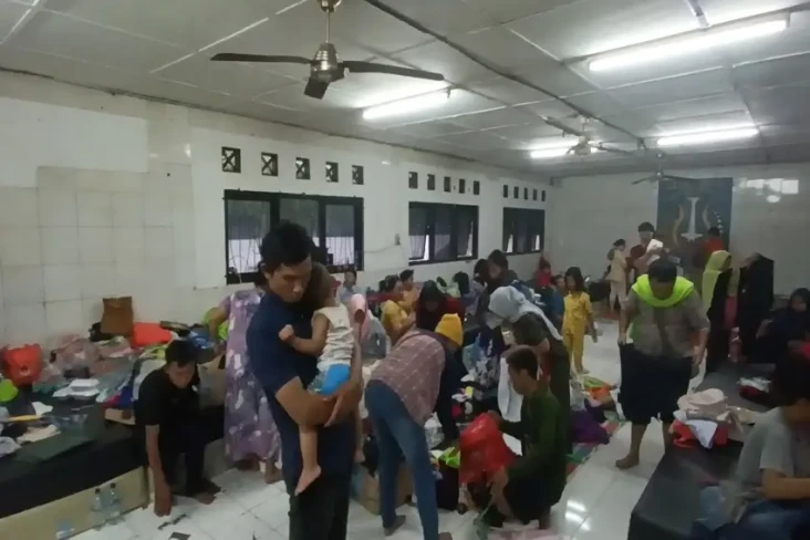 110 Warga Korban Kebakaran...