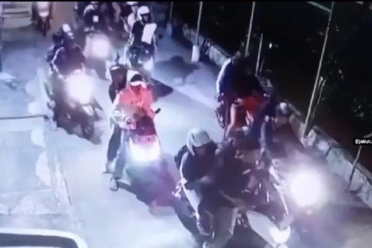 Gagah-gagahan Tenteng...