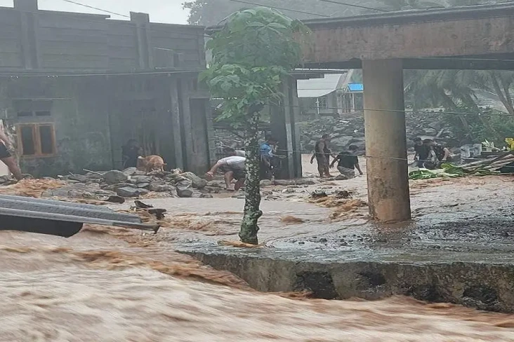 Sitaro Diterjang Banjir...