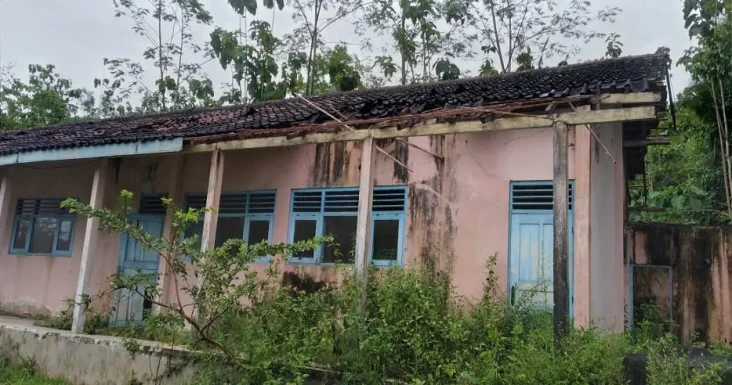Dibiarkan Mangkrak,...