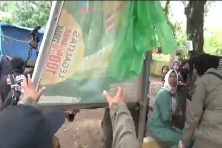 Penertiban Lahan Pemprov...