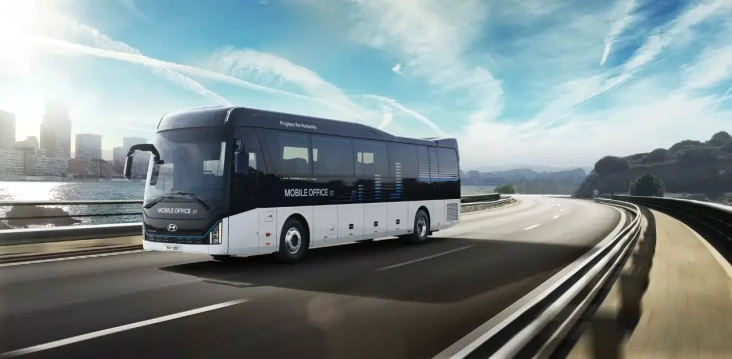 Hyundai Luncurkan Bus...