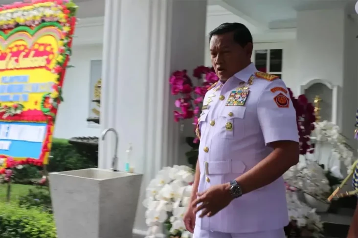Resmi Jabat Panglima...