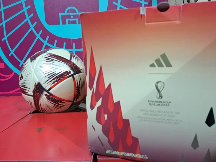 Ingin Beli Bola Asli...