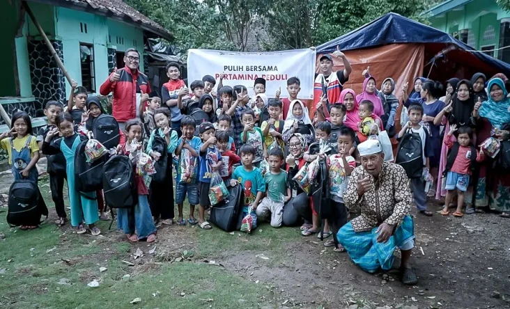 Ukir Senyum Anak-anak...