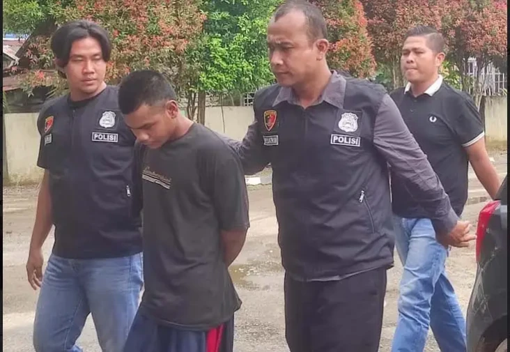 Bernafsu Lihat Tetangga...