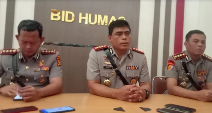 Polda Riau Buru Brigadir...