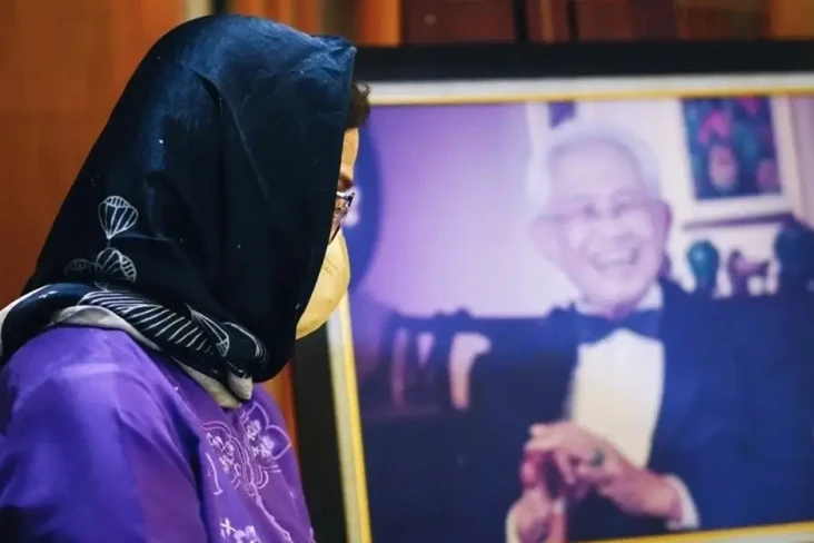 Berduka Atas Meninggalnya...