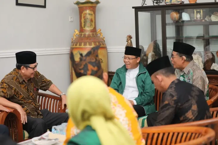 Tokoh Lembaga Adat Melayu...