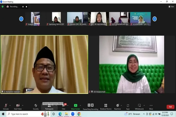 Peringati Hari Ibu,...