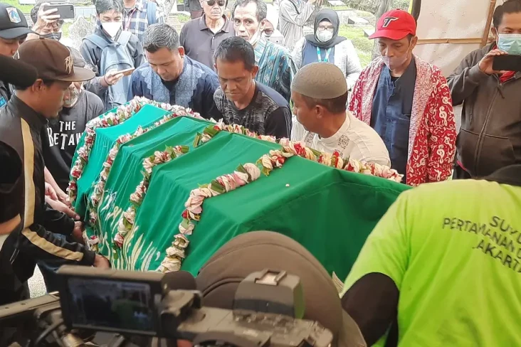 Isak Tangis Keluarga...