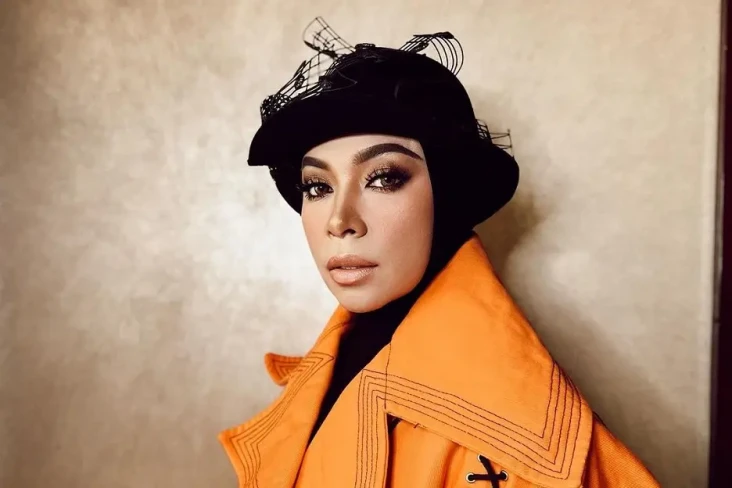 Melly Goeslaw Tulis...