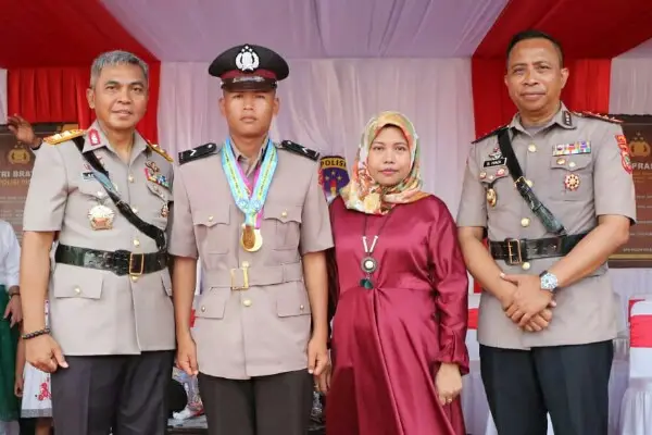 Kisah Haru Ibu Single...