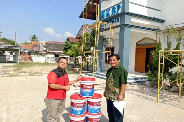 Penuh Warna Suka Cita...