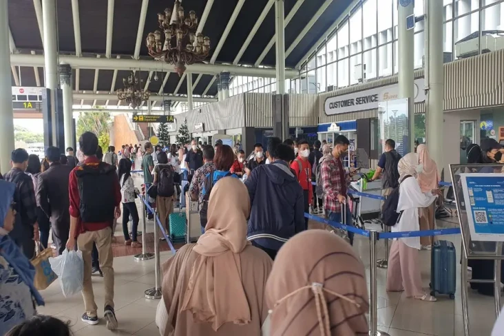 Puncak Arus Mudik Nataru,...