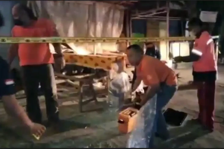 Sadis! Tersingung saat...