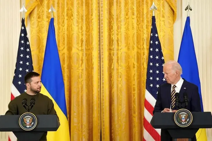 Diplomat Rusia: Zelensky...