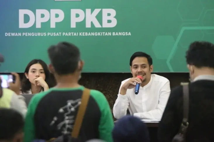 Sindir Dudung Soal Dana...