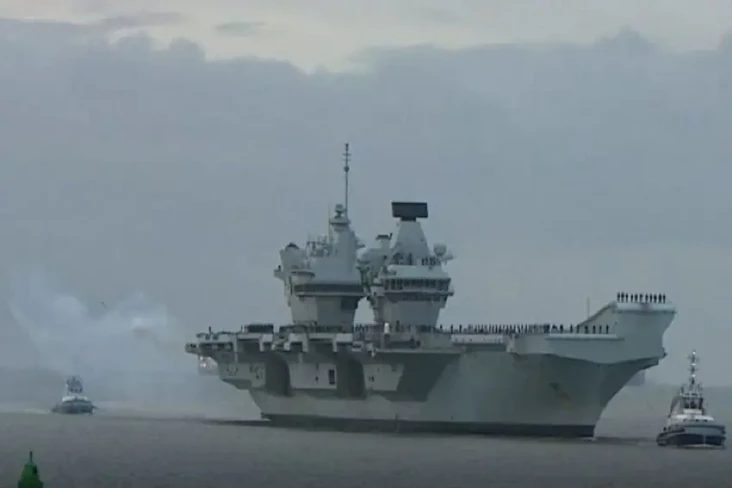 Kapal Induk Inggris...
