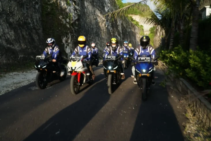 8 Motor Terbaru Merek...