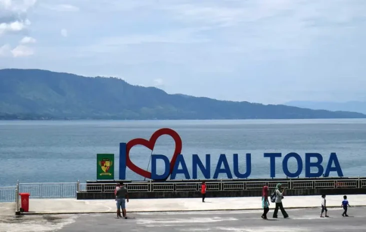 Cara ke Danau Toba dari...