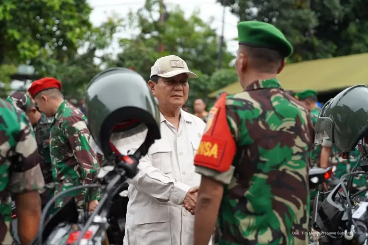 Hibahkan Motor ke Kodim,...