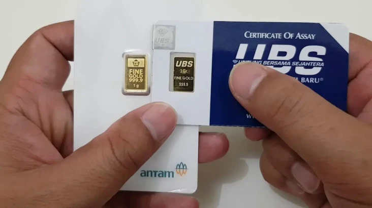 5 Perbedaan Emas Antam...