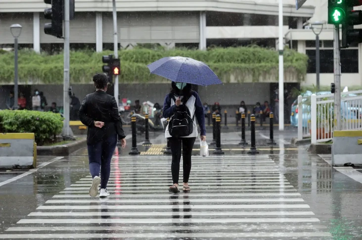 BMKG Prakirakan Hujan...