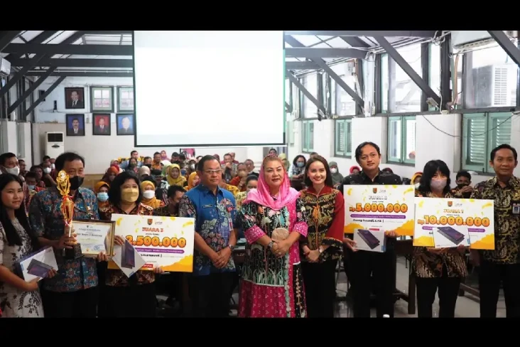 Guru SMPN 5 Sri Mulyani...