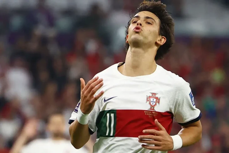Cody Gakpo Direbut Liverpool,...